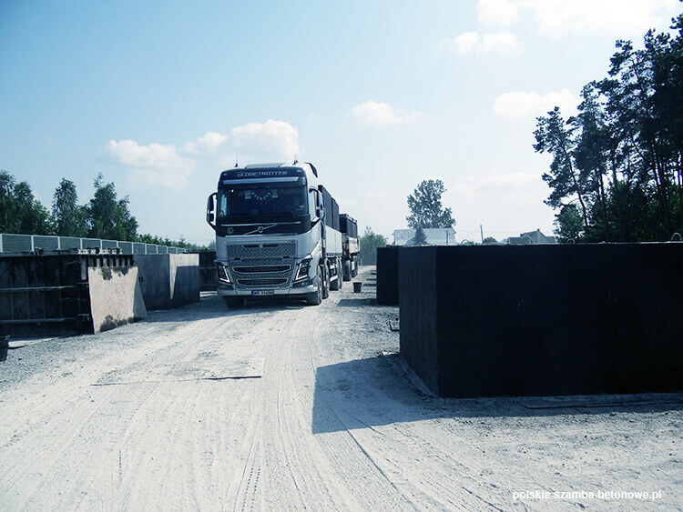 Transport szamb betonowych  w Skarżysku - Kamiennej